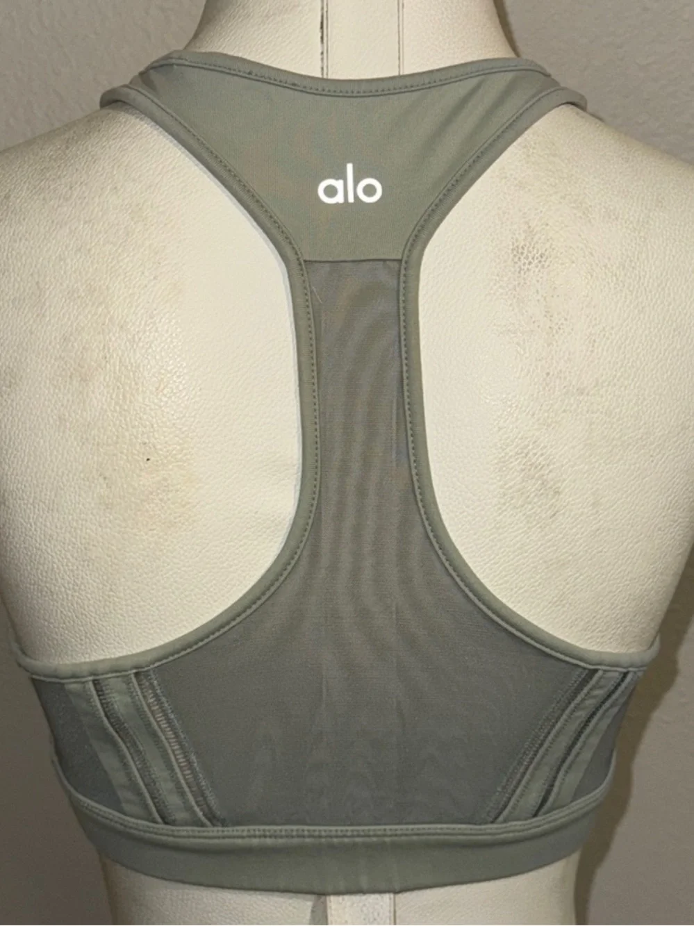 Alo Yoga Half Moon Bra in Sage Green size M